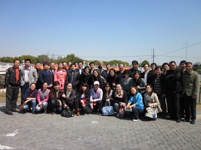 我校教职工浦东、崇明踏青活动合影